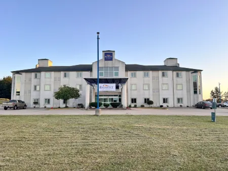 Baymont by Wyndham Kingdom City Отели в г. Фултон