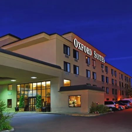 Oxford Suites Portland - Jantzen Beach