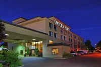 Oxford Suites Portland - Jantzen Beach Hotel di Portland