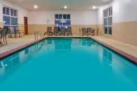 Holiday Inn Express & Suites Alvarado