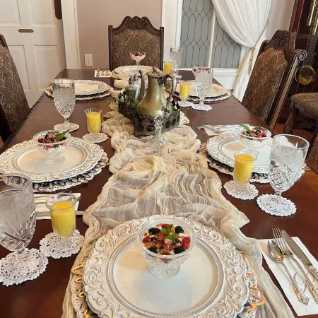 Benefield House Bed & Breakfast