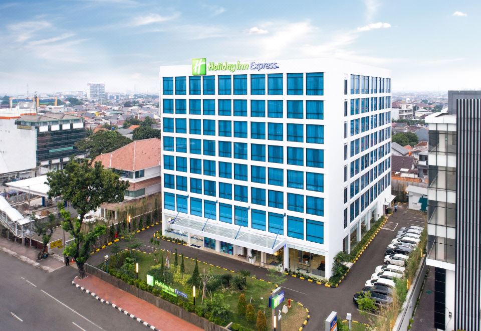 홀리데이 인 익스프레스 자카르타 마트라만 로비