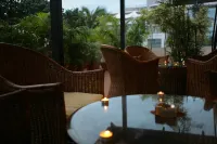 Justa Off MG Road Hotels in Bengaluru