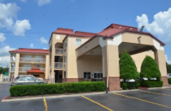 Days Inn by Wyndham Nashville Airport