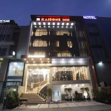 Kaisons Inn (Near Apollo Hospital) Отели рядом с достопримечательностью «Храм Лотоса»