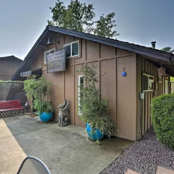 Modern Entertainment Getaway Off Sacramento River!