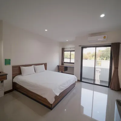 Maithong Riverside Hotels near Big C Phetchaburi