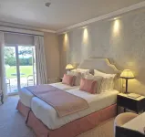 Longevity Senses - Cascais Boutique Hotel - Adults Only Hotels in Cascais