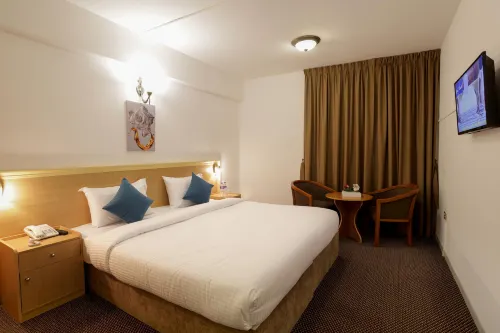 Click Grand Hotel - Bur Dubai - 2-Star