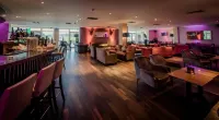 Tulfarris Hotel and Golf Resort - bar
