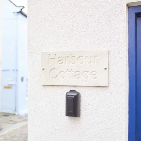 Host & Stay - Harbour Cottage