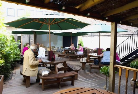 더 불 인 슈루즈버리