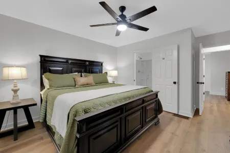 Bearly Behaving with Hot Tub  Sleeps 6