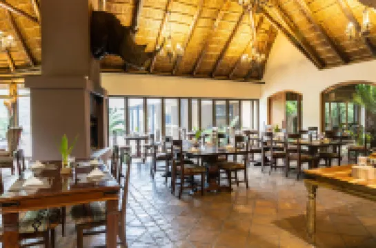 Premier Resort Mpongo Private Game Reserve