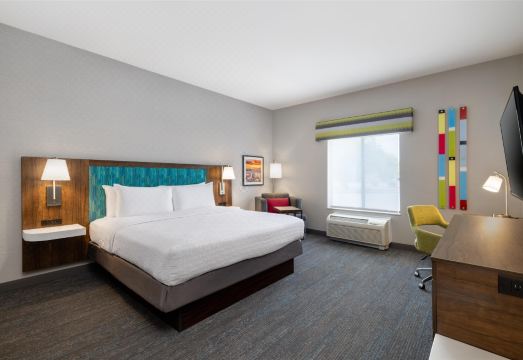 6. 햄프턴 인 라스..