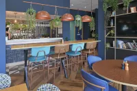 Travelodge Hatfield Central - bar