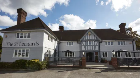 St Leonards Hotel by Greene King Inns Отели в г. Ферндаун