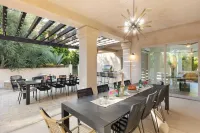 The Date Palm Estate by AvantStay Expansive Estate w Game Room Backyard Oasis w Pool Spa