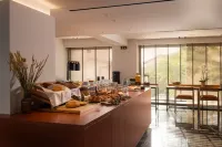 Naus Hotel