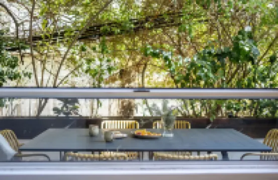 Bauhaus Sea-Side Garden Haven by Sea N' Rent  호텔