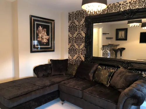 Sheffield Hillside Retreat Hotels in Dronfield