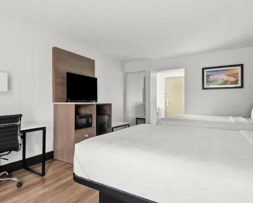 Baymont by Wyndham Batavia - Darien Lake Hotels in Genesee County