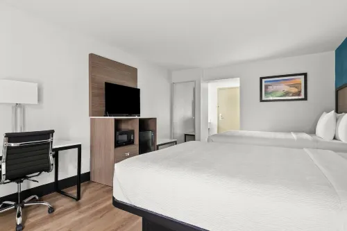 Baymont by Wyndham Batavia - Darien Lake Hotels in Batavia