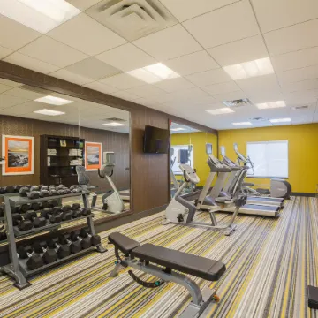 Holiday Inn Express & Suites EUREKA by IHG