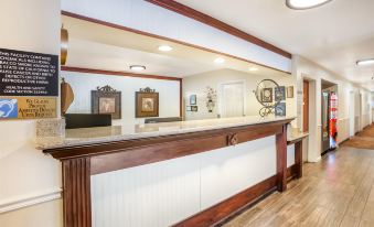 Best Western Luxury Inn