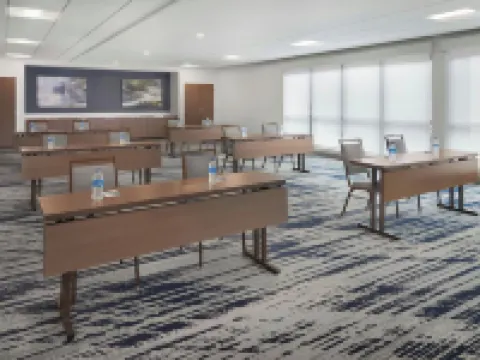 Fairfield Inn & Suites Columbus Hotels in Columbus