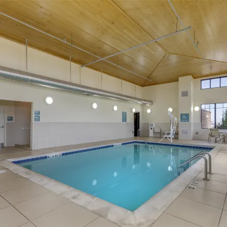 Best Western Plus Hudson Hotel Suites