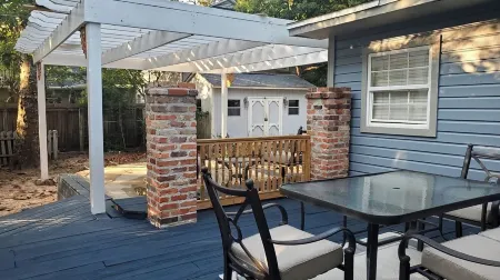 Beautiful Victorian-style home  - 15 min from beach