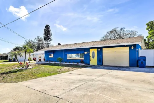 9 Mi to Beaches: Home w/ Pool & Patio in Bradenton