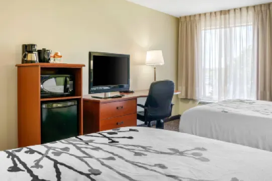 Sleep Inn & Suites Airport Hotels near Milwaukee Mitchell International Airport