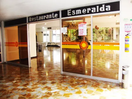 Hotel del Llano Отели в г. Рестрепо