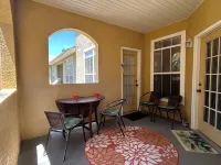 Beautiful Condo near Clearwater beach - resort style amenities - Palm Grove Hotels in Pinellas County