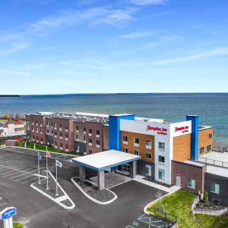 Hampton Inn by Hilton St Ignace Lakefront Mackinac