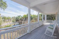 717 Pompano Hotels in Beaufort County