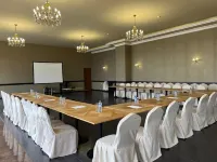 Best Western Bohemian Resort فنادق في Lchashen