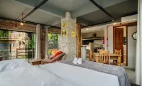 Cozy Ground Floor Studio at Praia do Rosa Prn0001 - 3-Star