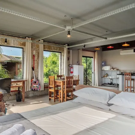 Comfortable Retreat at Praia do Rosa Prn0002
