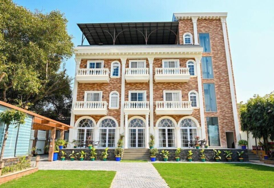hotel overview picture