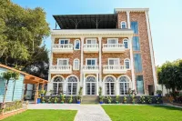 Dharm Resort Hotel di Mughalsarai Rly. Settlement