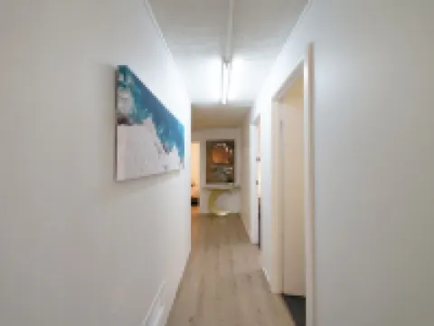 寵物友好的林伍德三卧室家庭停車場 靈伍德酒店