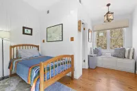 Tranquil Waterfront Valley Cabin With Views