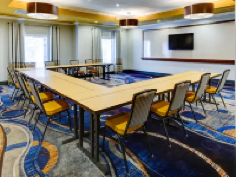 Hampton Inn & Suites Columbus Hotels in Columbus
