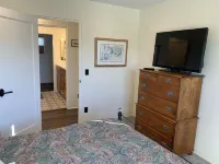 Cozy 1-bedroom house with WiFi, AC in beautiful Coronado