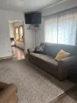 The Sunny Side! Convenient and Sleeps 6!