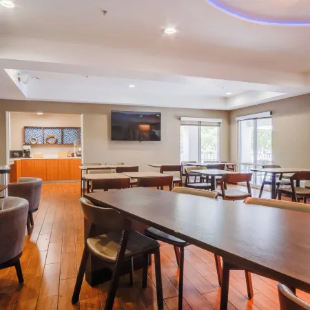 Country Inn & Suites by Radisson, Savannah Southside