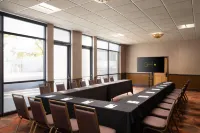 The Golden Hotel, Ascend Hotel Collection Hotels in Golden